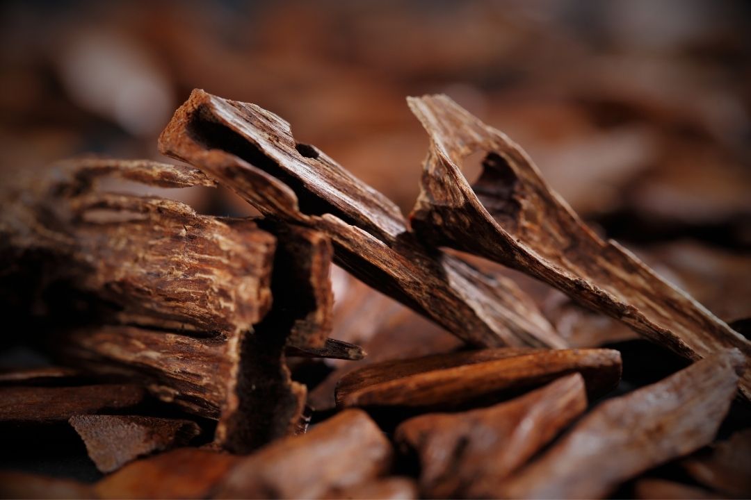 Thai Golden Oud Chips